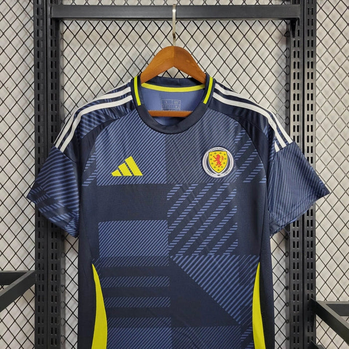 Camiseta Escocia Local 202425  Versión fan