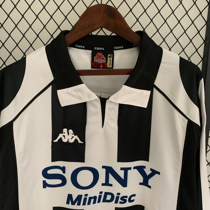 Camiseta Juventus 199798 Local  Manga larga Retro