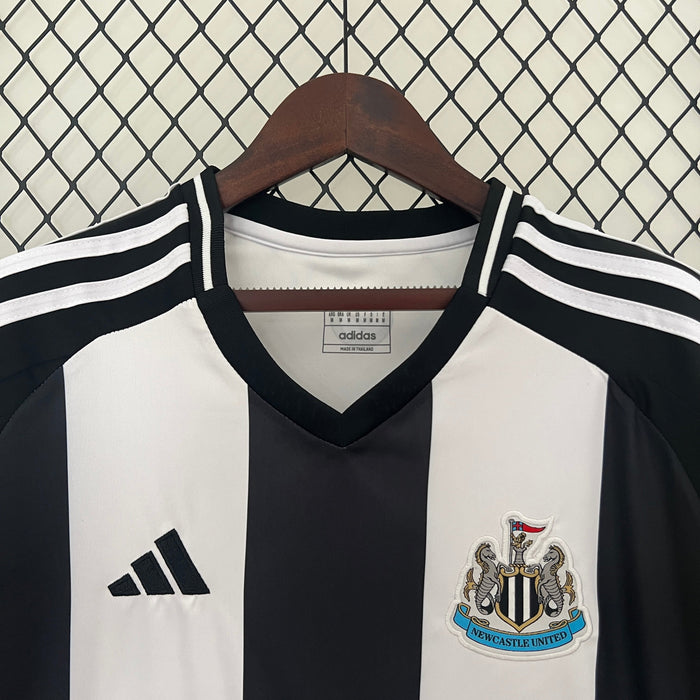 Camiseta Newcastle Local 2024-25  Versión fan