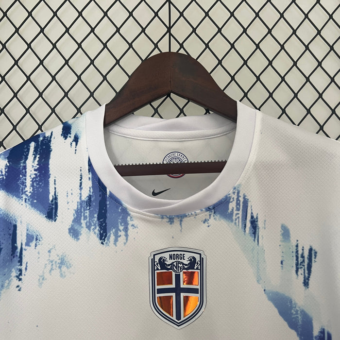 Camiseta  Noruega Visita 202425   Versión fan