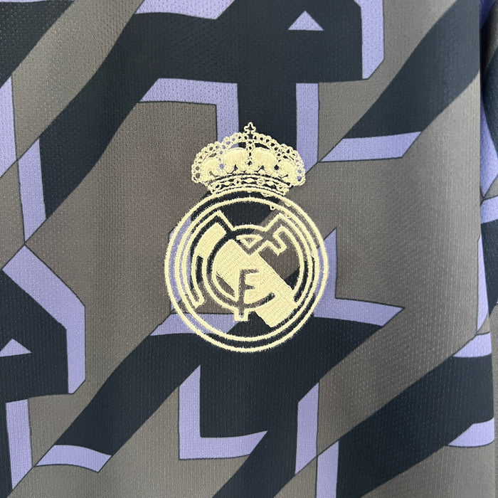 Camiseta Real Madrid Entrenamiento 202425  Versión fan