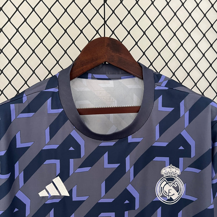 Camiseta Real Madrid Entrenamiento 202425  Versión fan