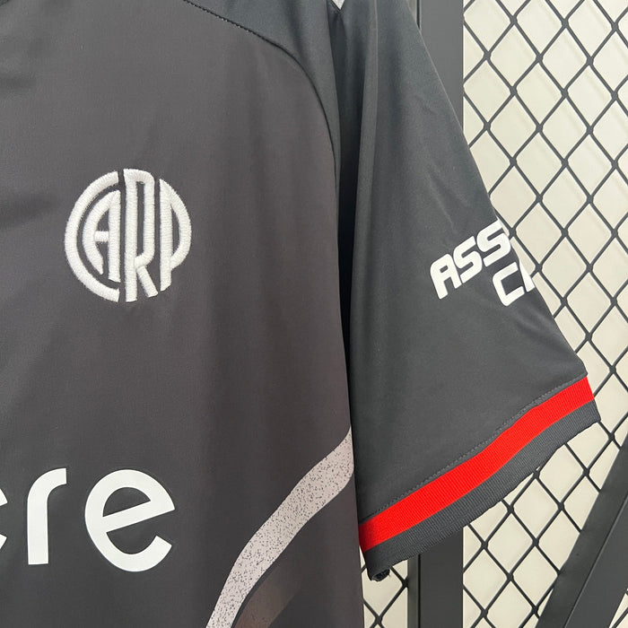 Camiseta River Plate visita 2024  Versión fan