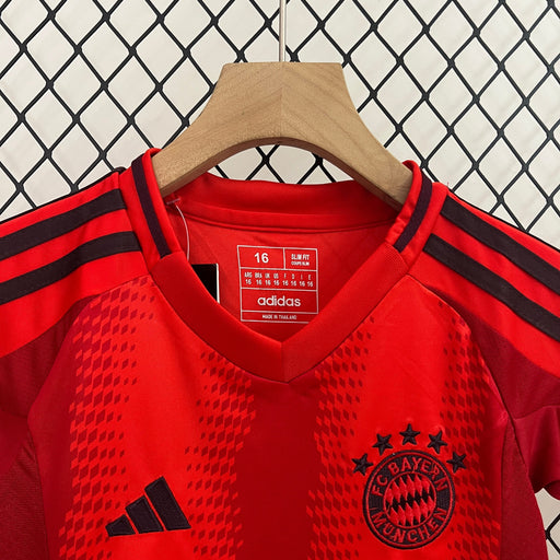 Conjunto niños Bayern Munich Local 202425