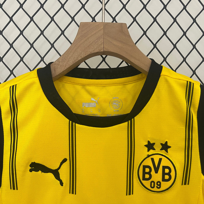 Conjunto niños Dortmund Local 202425