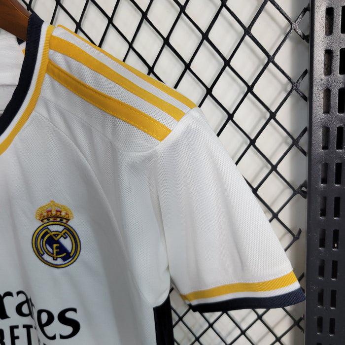 Conjunto niños Real Madrid Local 202324