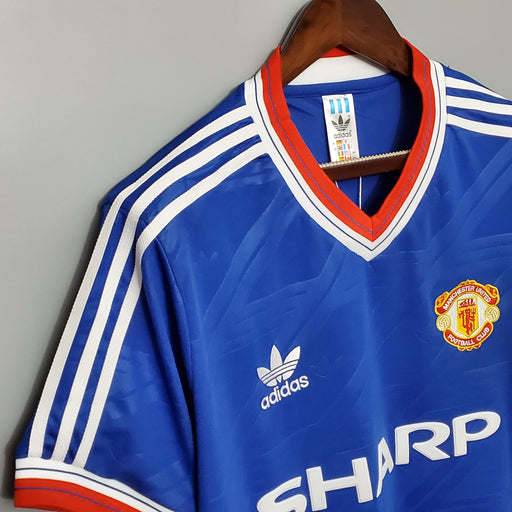 Manchester United 8688 Tercer kit  Retro