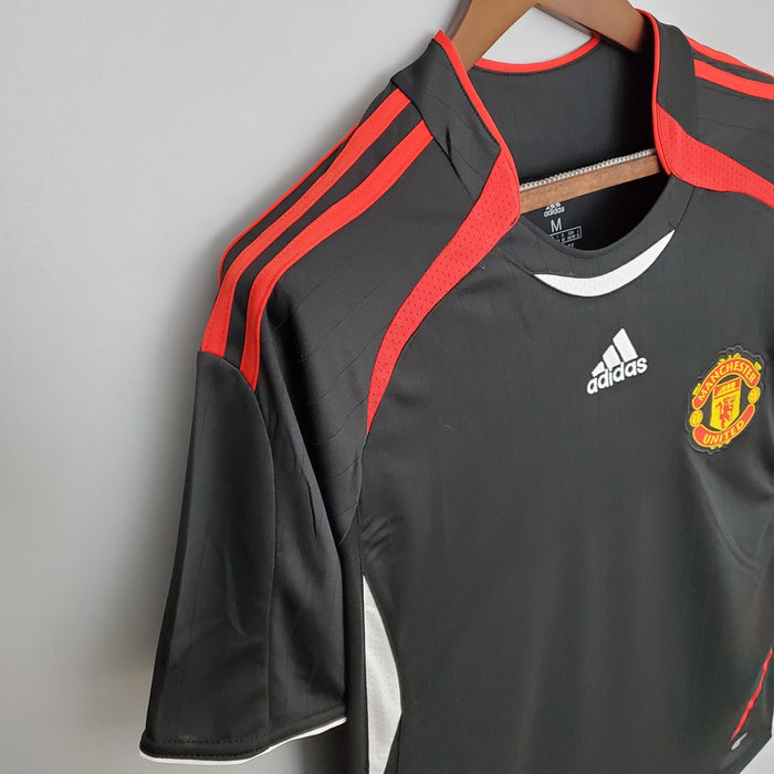 Manchester United Teamgeist series black  Retro