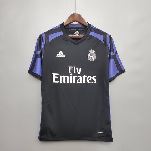 Real Madrid 1516 Tercer kit  Retro