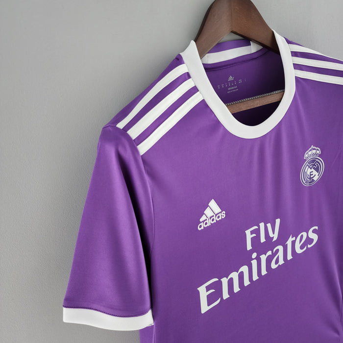 Real Madrid 1617 Visita  Retro