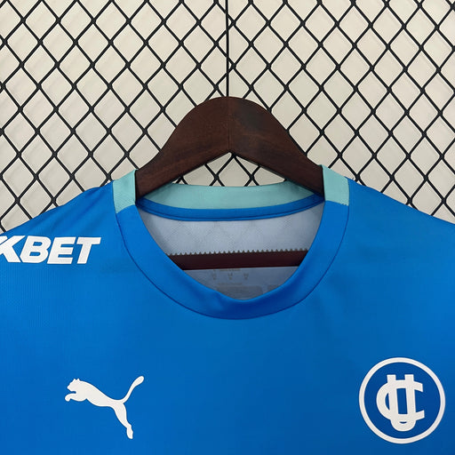 Universidad Catolica Tercer kit 2024-25  Versión Fan