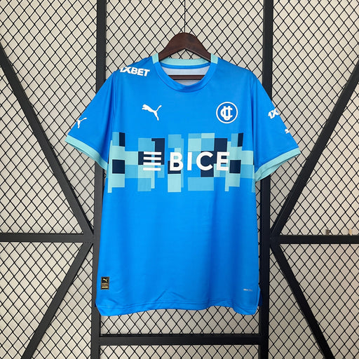 Universidad Catolica Tercer kit 2024-25  Versión Fan